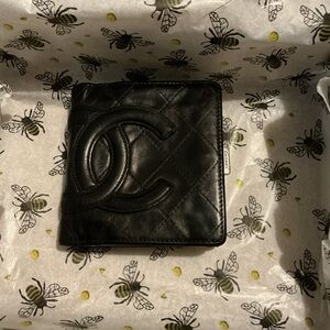 CHANEL Black Quilted calfskin cambon bi-fold Wallet (AUTHENTIC)